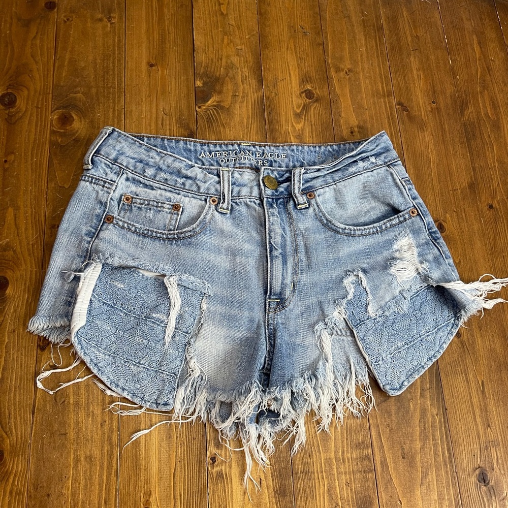 American Eagle outfitters size 4 hi rise festival destroyed shorts